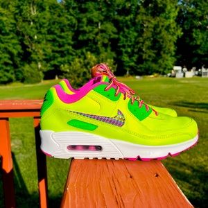 Neon Nike Air Max 7.5 Lightly Used! Pink and Yellow-Green!!💕❇️